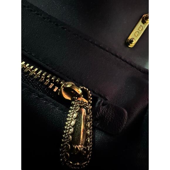 Dolce & Gabbana NIB Medium Devotion Shoulder Bag in Silver - Picture 13 of 16